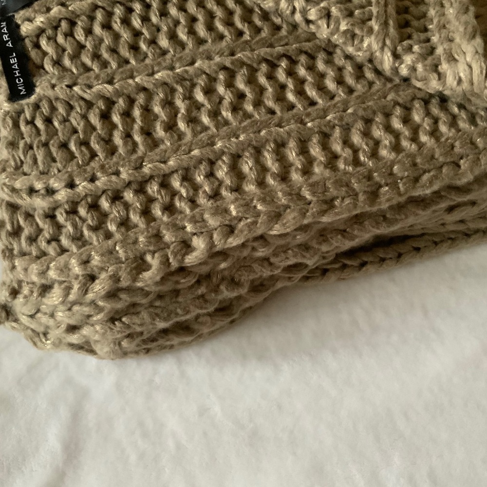 MICHAEL ARAM Metallic Rib Knit Throw - Picture 7 of 12